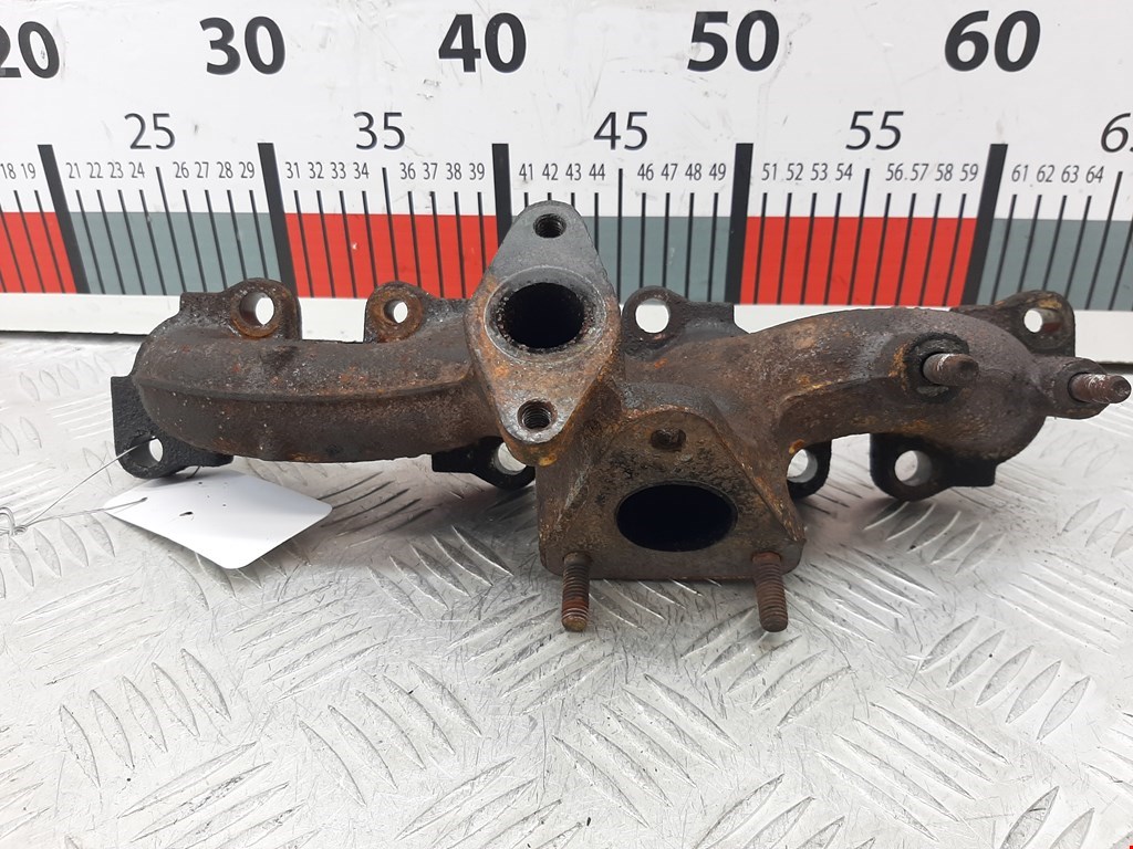 Коллектор выпускной AUDI A4 B8 2007-2015