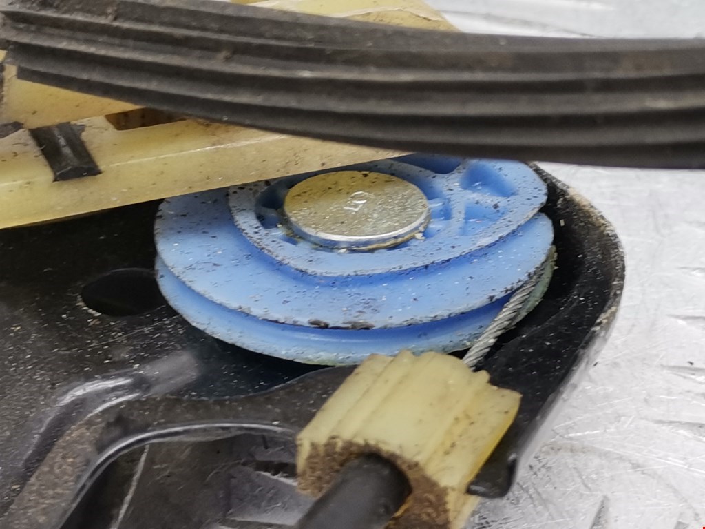 Стеклоподъемник передний левый OPEL Astra J 2009-2017