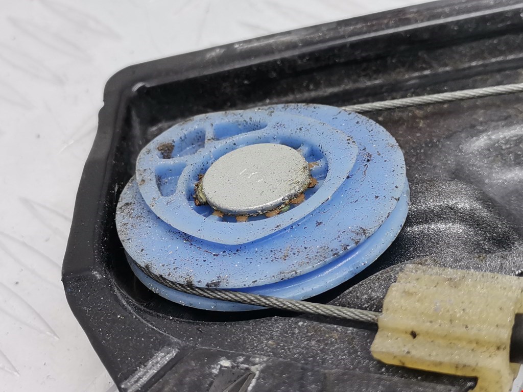 Стеклоподъемник передний левый OPEL Astra J 2009-2017