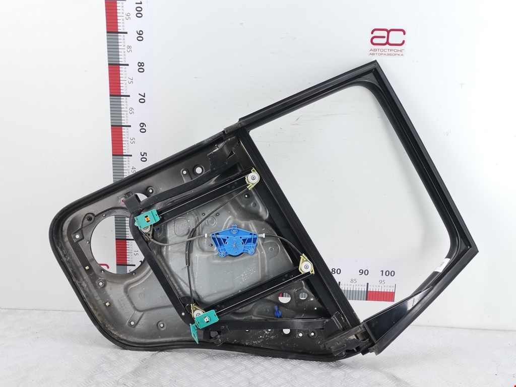 Стеклоподъемник задний левый VOLKSWAGEN Touareg 2002-2010