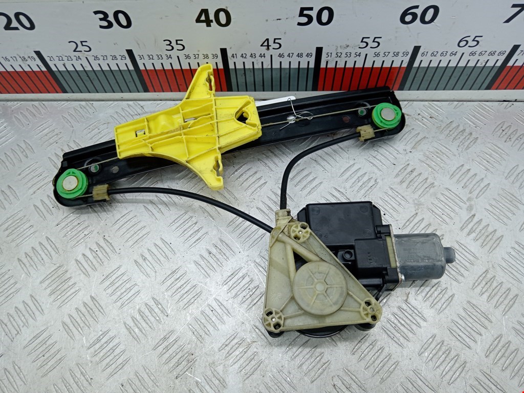 Стеклоподъемник задний правый VOLKSWAGEN Polo V HB 2009-2017