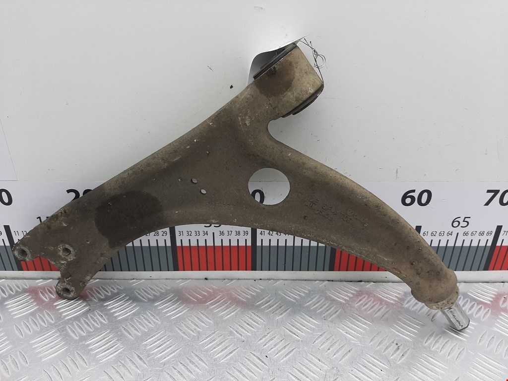 Рычаг передний правый Volkswagen Tiguan 1 (2007-2016)