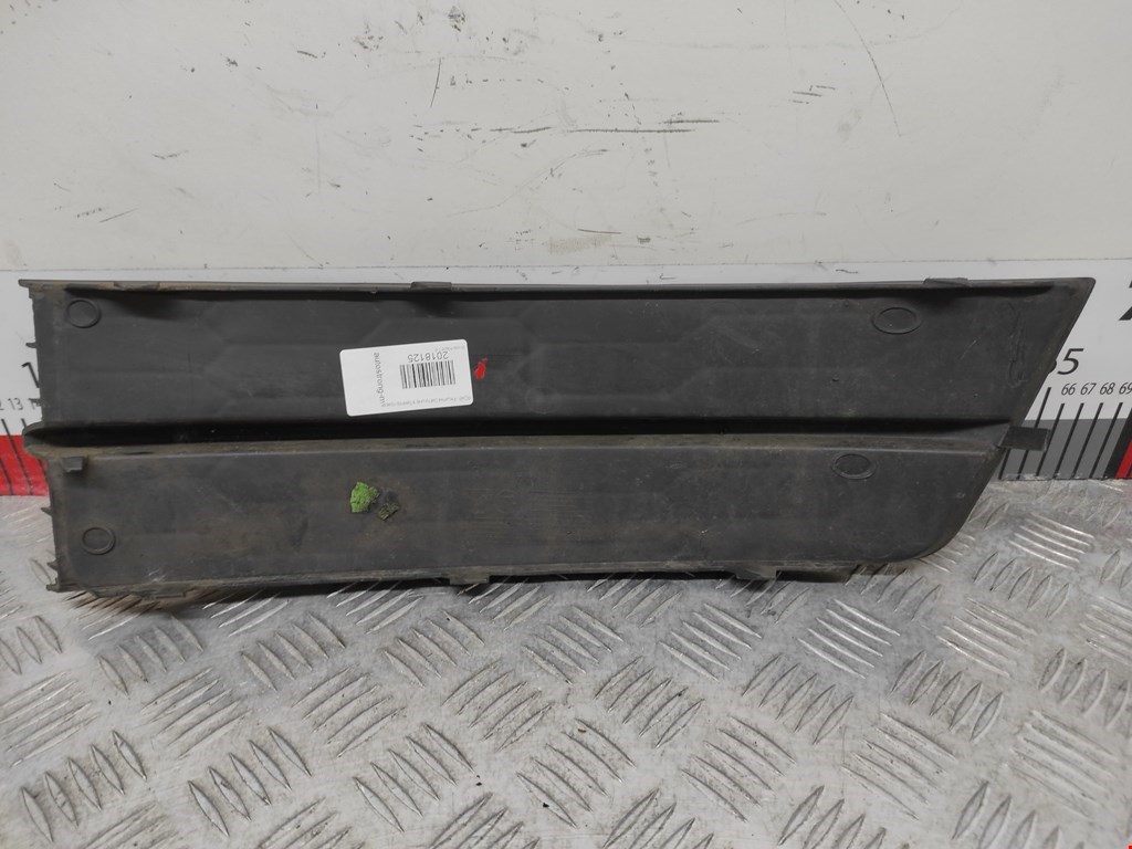 Решетка в бампер SKODA Rapid 2012-2020