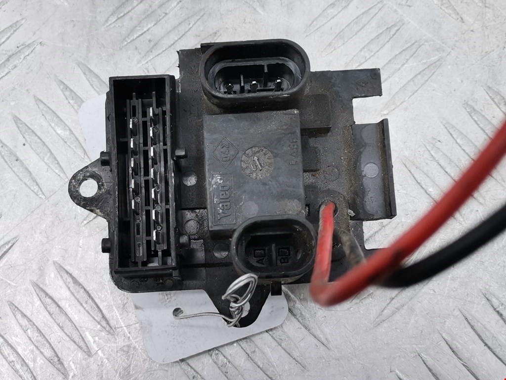 Резистор отопителя (сопротивление печки) OPEL Vivaro A 2001-2014