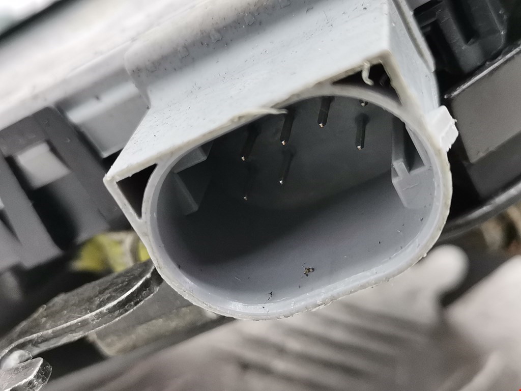 Замок двери задней правой BMW X5 E53 1999-2006