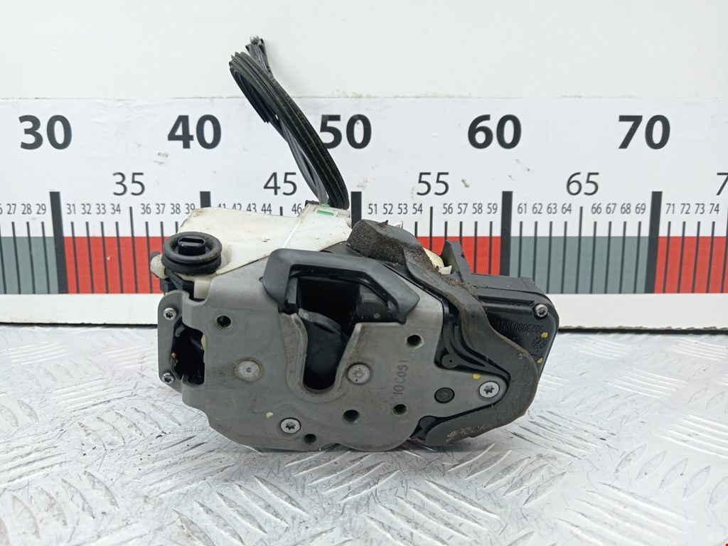 Замок двери задней правой OPEL Astra J 2009-2017