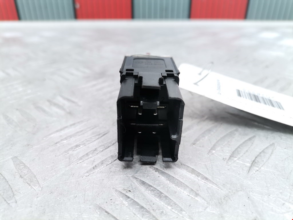 Кнопка аварийной сигнализации (аварийки) VOLKSWAGEN Eos 2006-2015