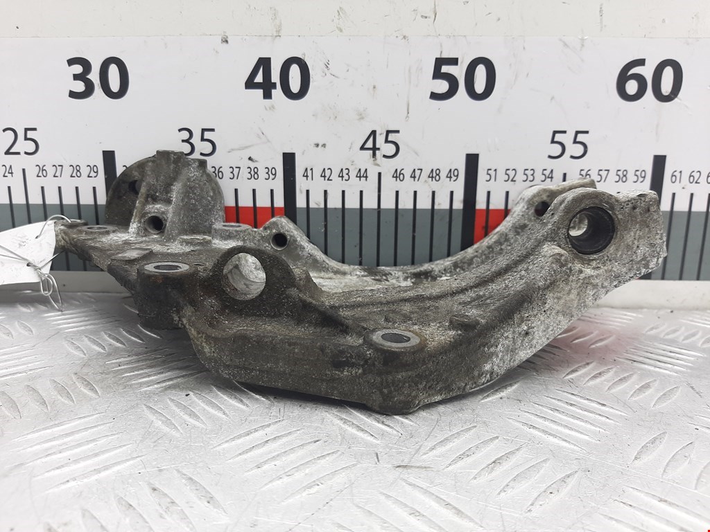 Кронштейн генератора Peugeot 308 (2007-2015)