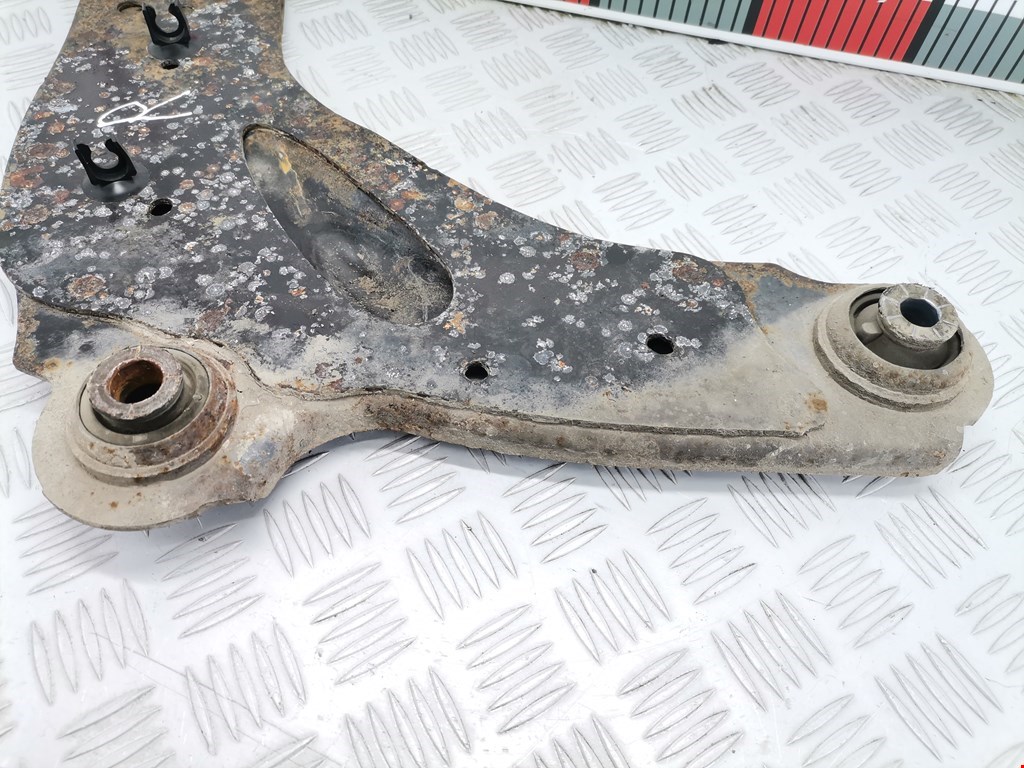 Рычаг передний правый RENAULT Trafic II 2001-2014