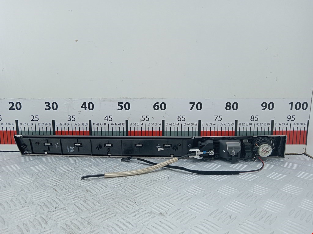 Ручка дверная задняя внутренняя правая VOLKSWAGEN Touareg 2002-2010