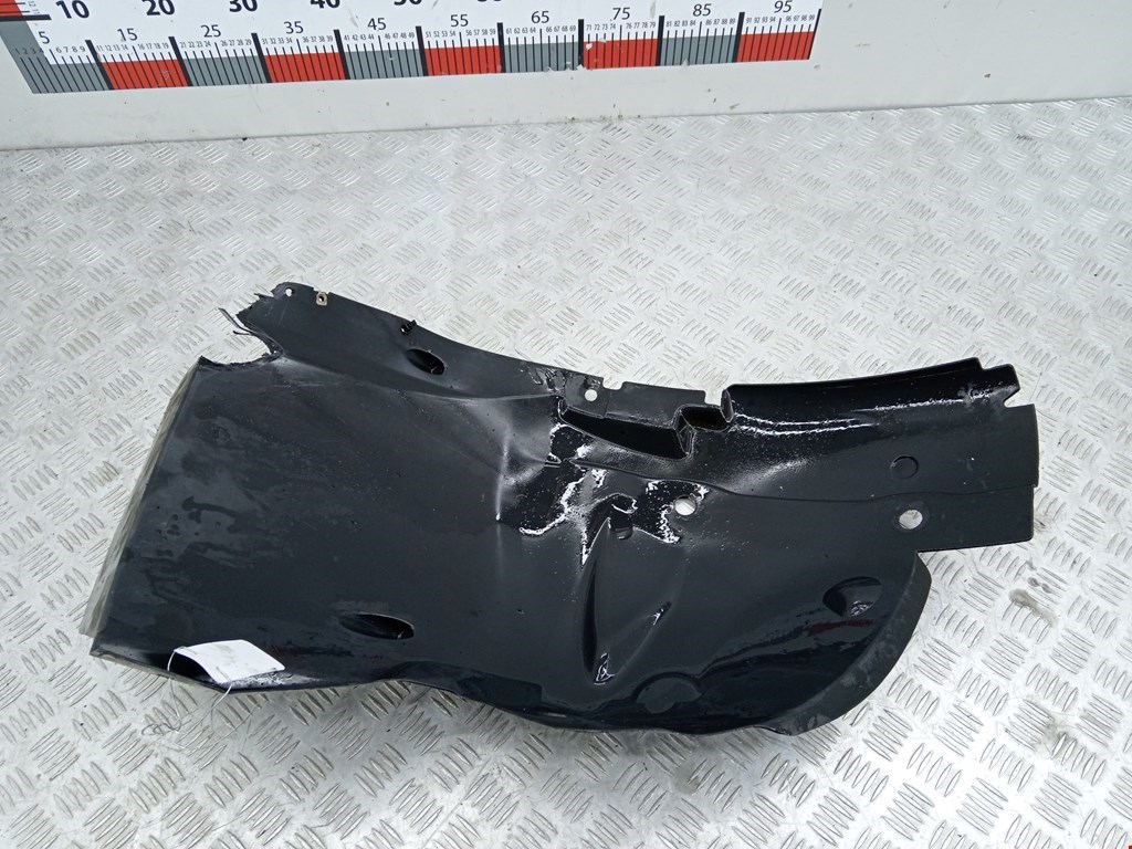 Локер (подкрылок) передний левый OPEL Vivaro A 2001-2014