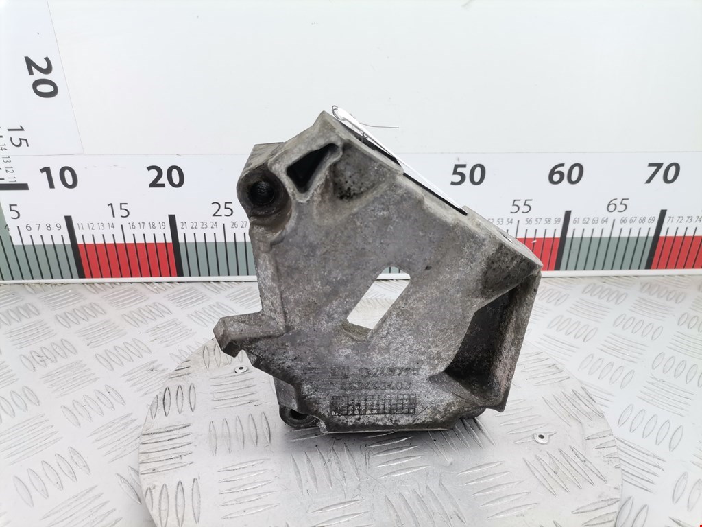 Кронштейн (крепление лапа) двигателя Opel Corsa D (2006-2014)