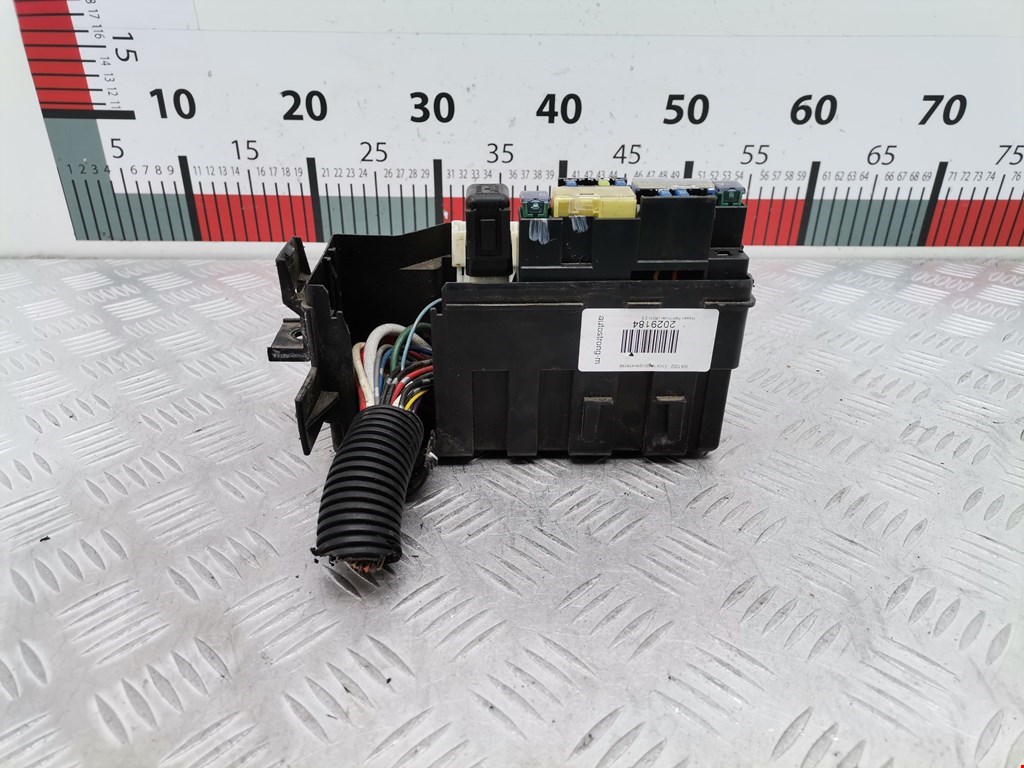 Датчик уровня в бачок омывателя NISSAN Pathfinder R51M 2004-2014