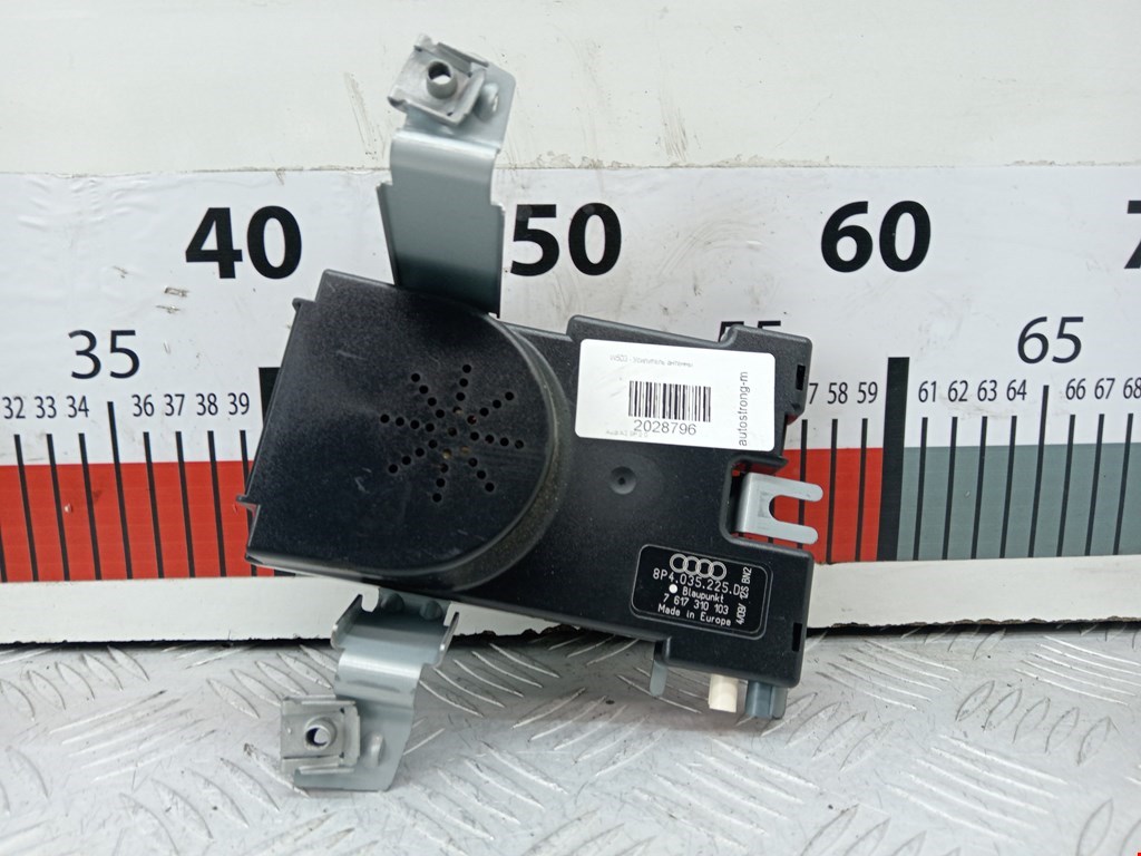 Усилитель антенны AUDI A3 8P 2003-2013