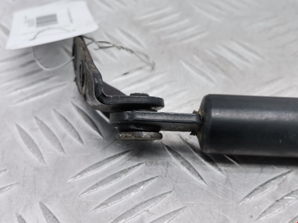 Амортизатор крышки (двери) багажника MAZDA CX-7 2006-2012