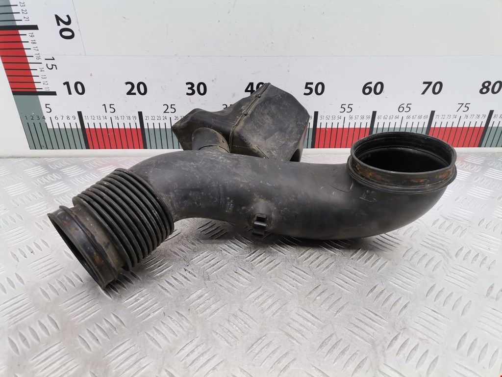 Патрубок воздушного фильтра BMW X5 E53 1999-2006