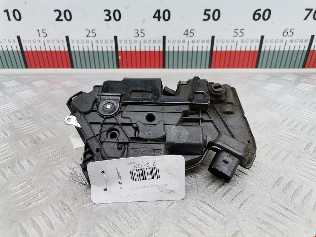 Замок двери задней левой SKODA Fabia MK2 5J 2007-2014