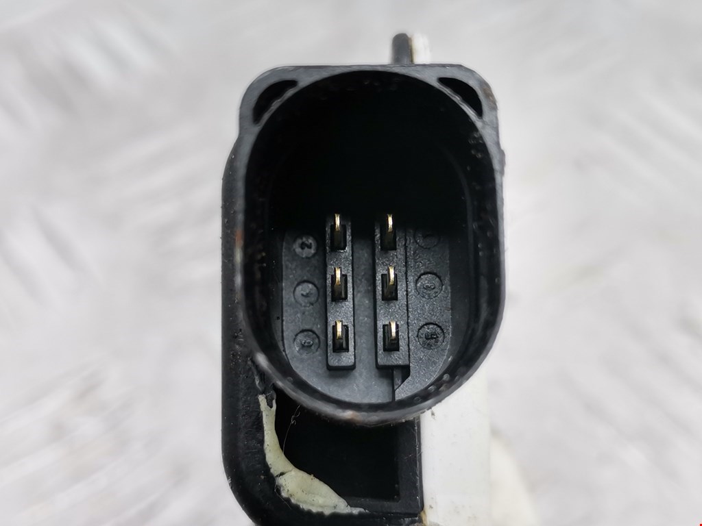 Замок двери задней левой SKODA Fabia MK2 5J 2007-2014