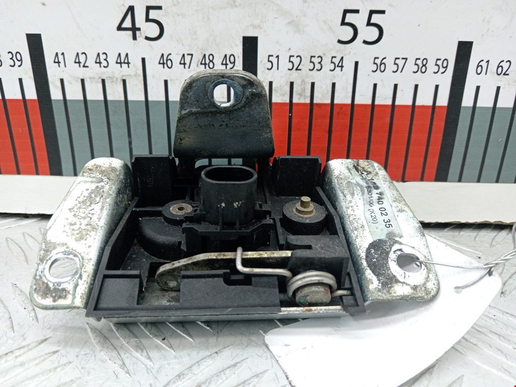 Замок багажника (крышки двери) MERCEDES-BENZ M-Class W163 ML 1997-2005