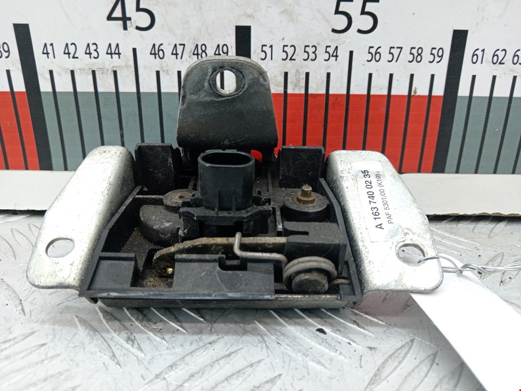 Замок багажника (крышки двери) MERCEDES-BENZ M-Class W163 ML 1997-2005