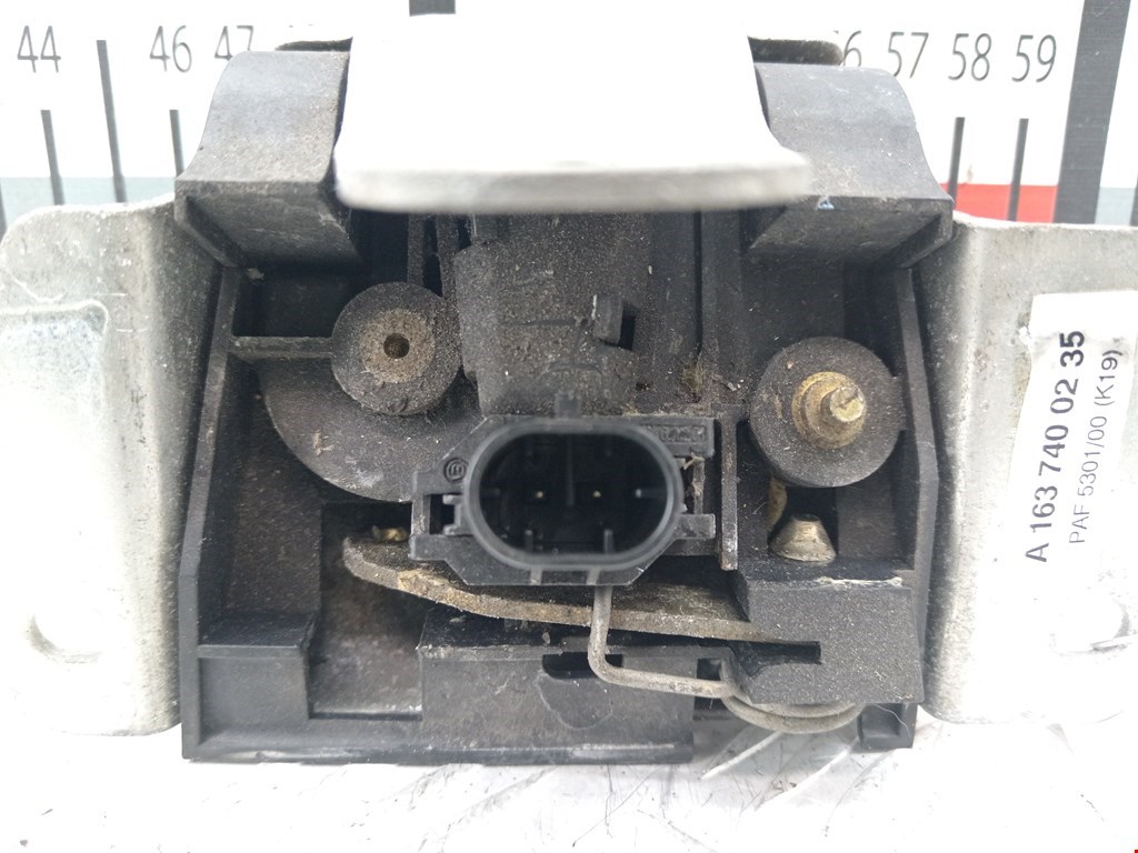 Замок багажника (крышки двери) MERCEDES-BENZ M-Class W163 ML 1997-2005