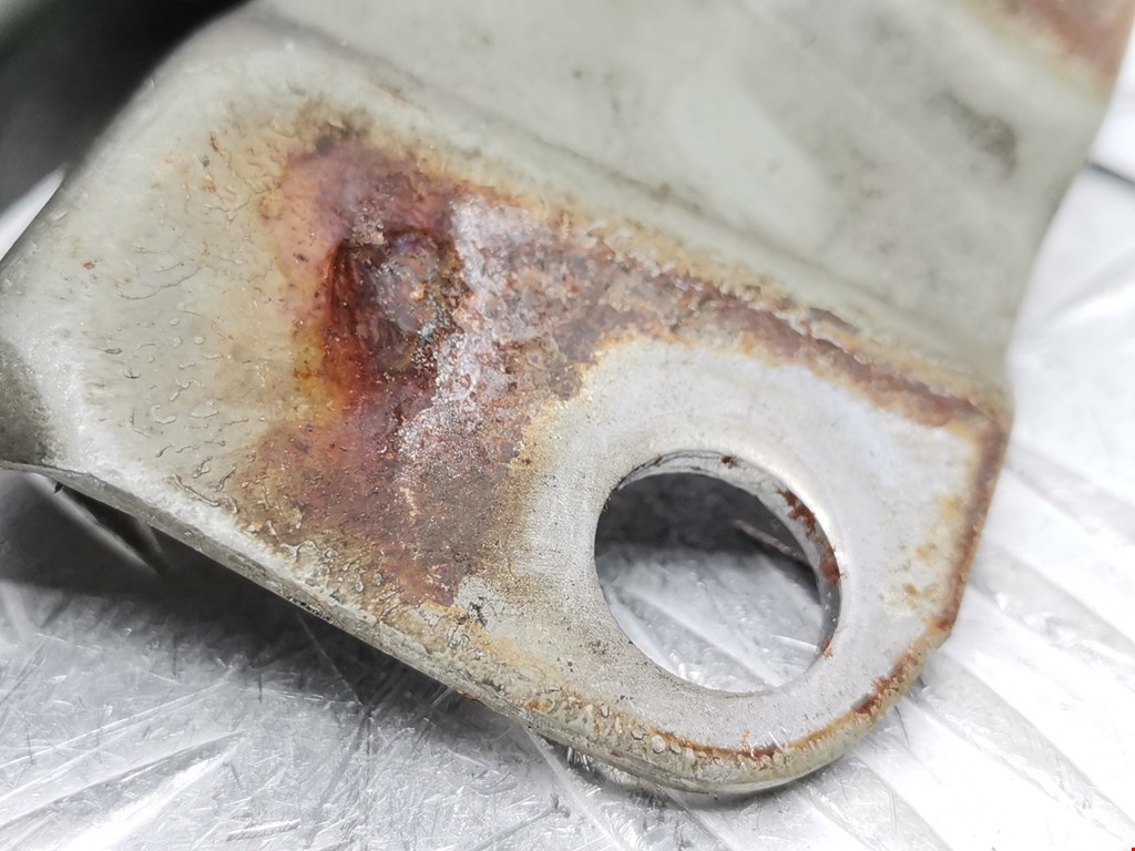 Петля капота левая/правая FORD Ranger 1998-2006