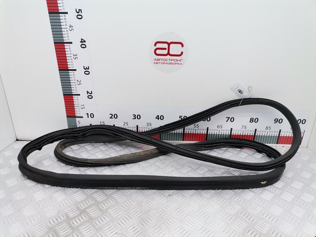 Уплотнитель двери FORD Transit 2014-н.в.