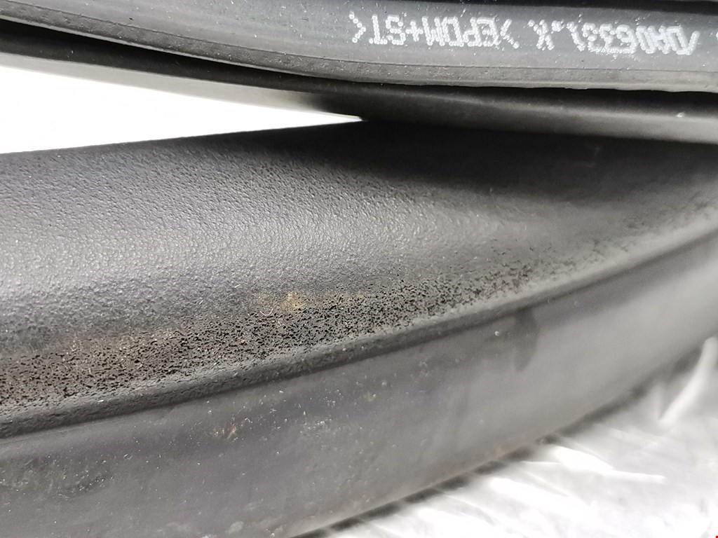 Уплотнитель двери FORD Transit 2014-н.в.