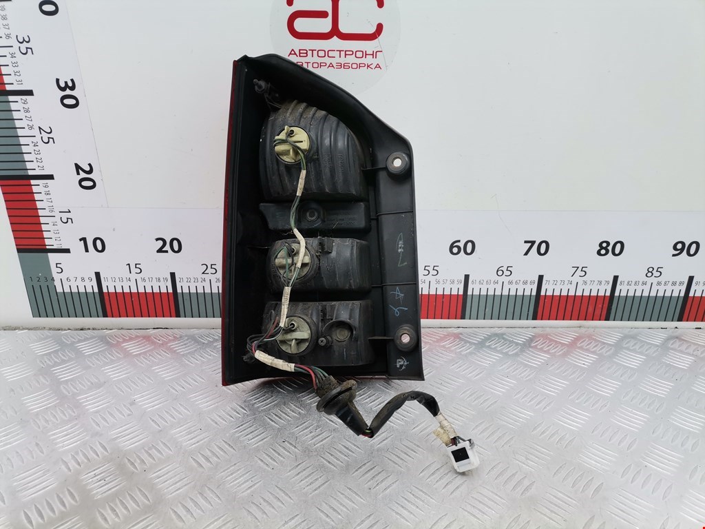 Фонарь задний правый NISSAN Pathfinder R51M 2004-2014