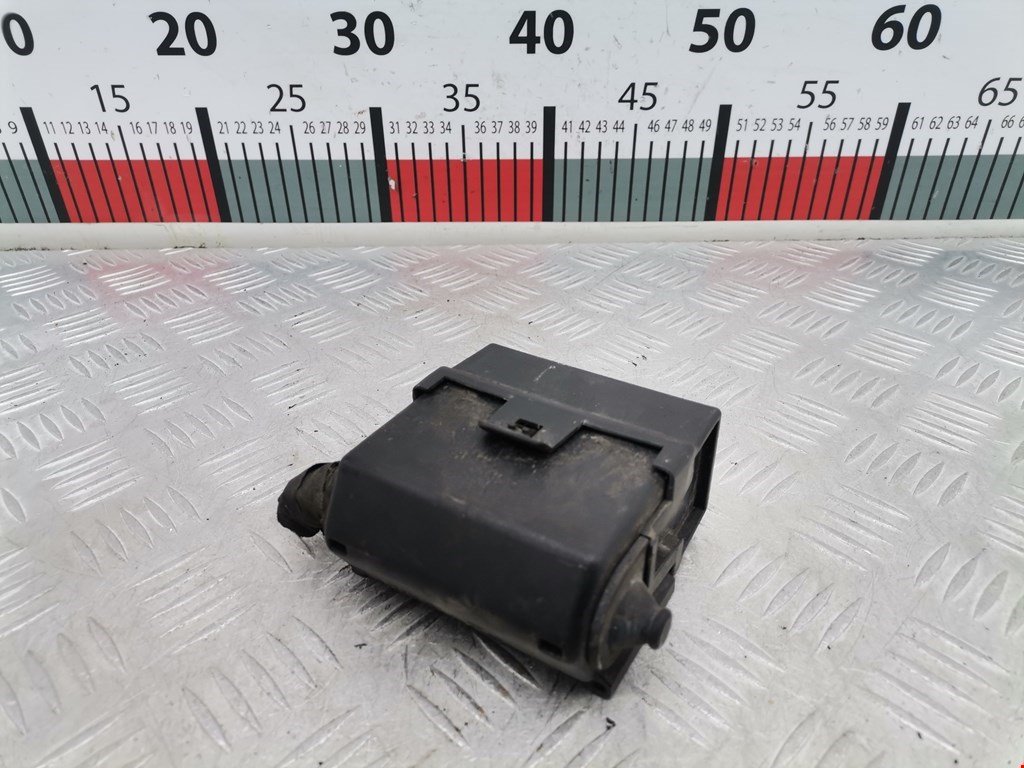 Блок реле OPEL Astra J 2009-2017