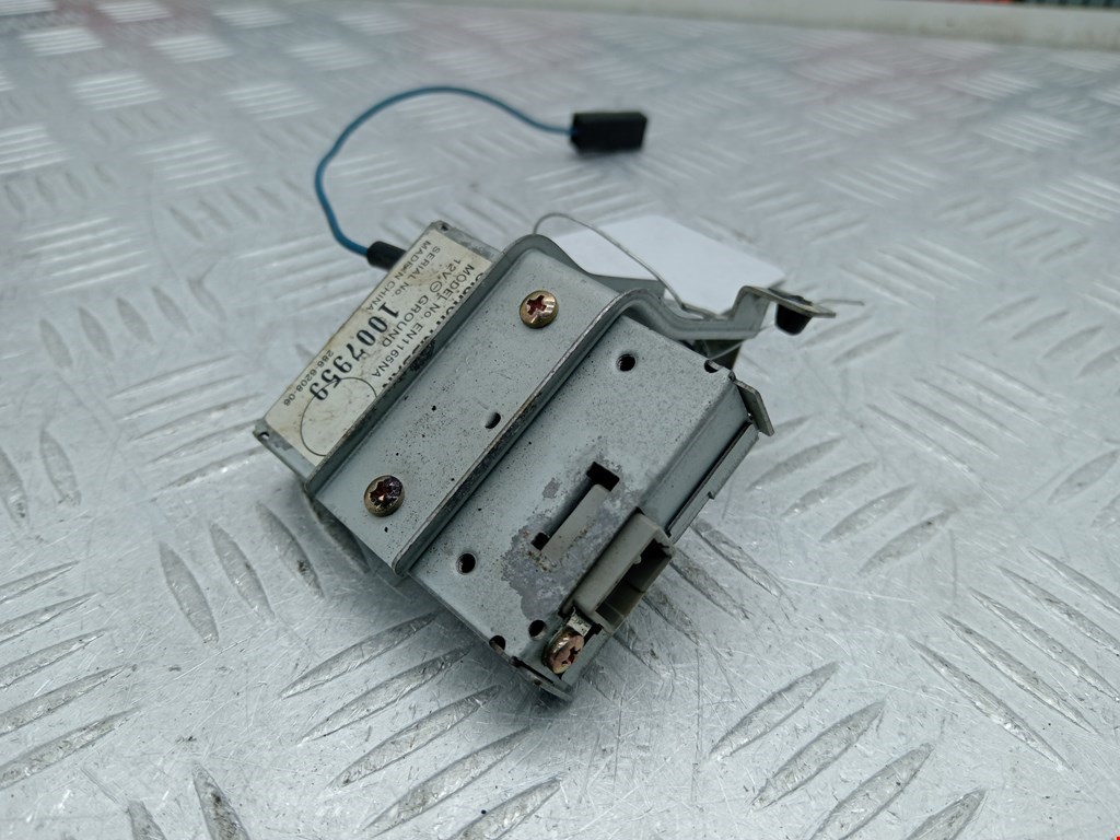 Усилитель антенны NISSAN Pathfinder R51M 2004-2014