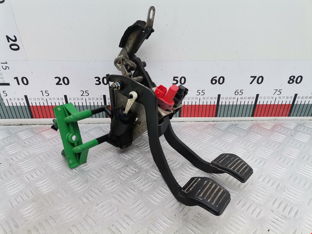 Блок педалей (педальный узел) FORD Focus I 1998-2005