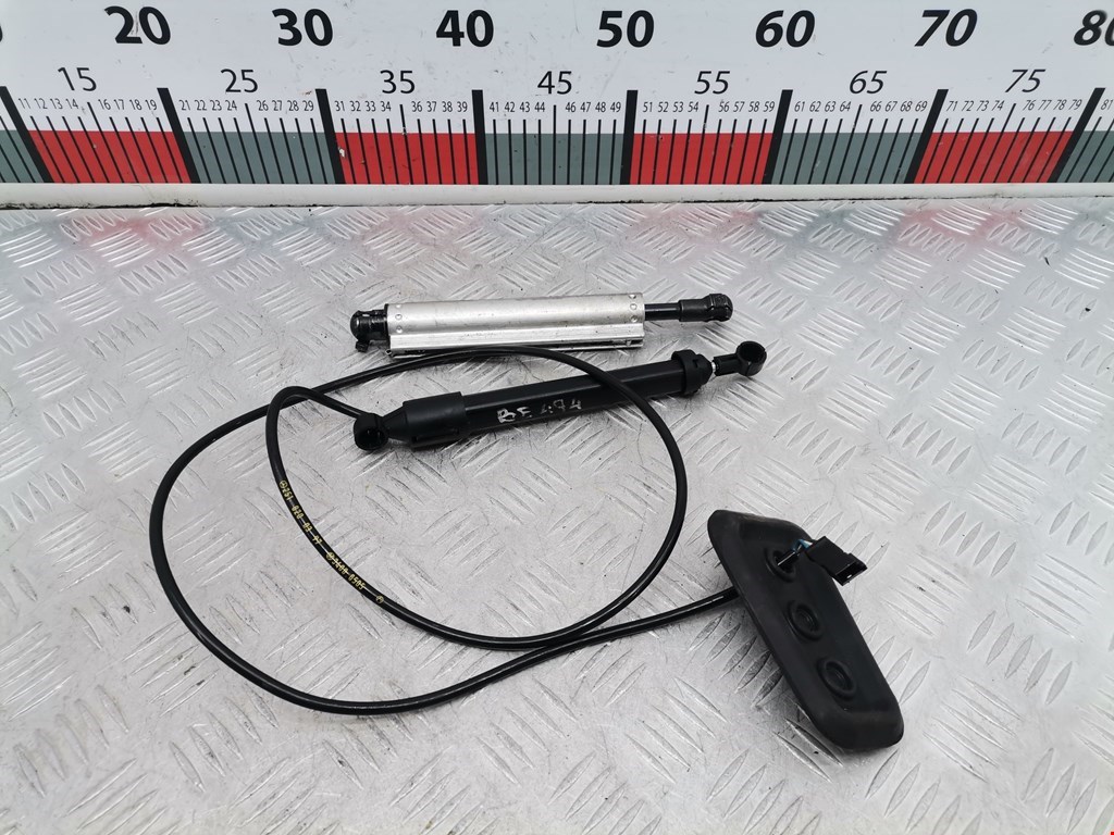 Механизм подъема крышки багажника Mercedes R-Class (W251) (2005-2017)