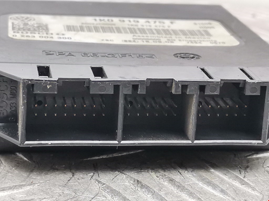 Блок управления парктрониками VOLKSWAGEN Eos 2006-2015