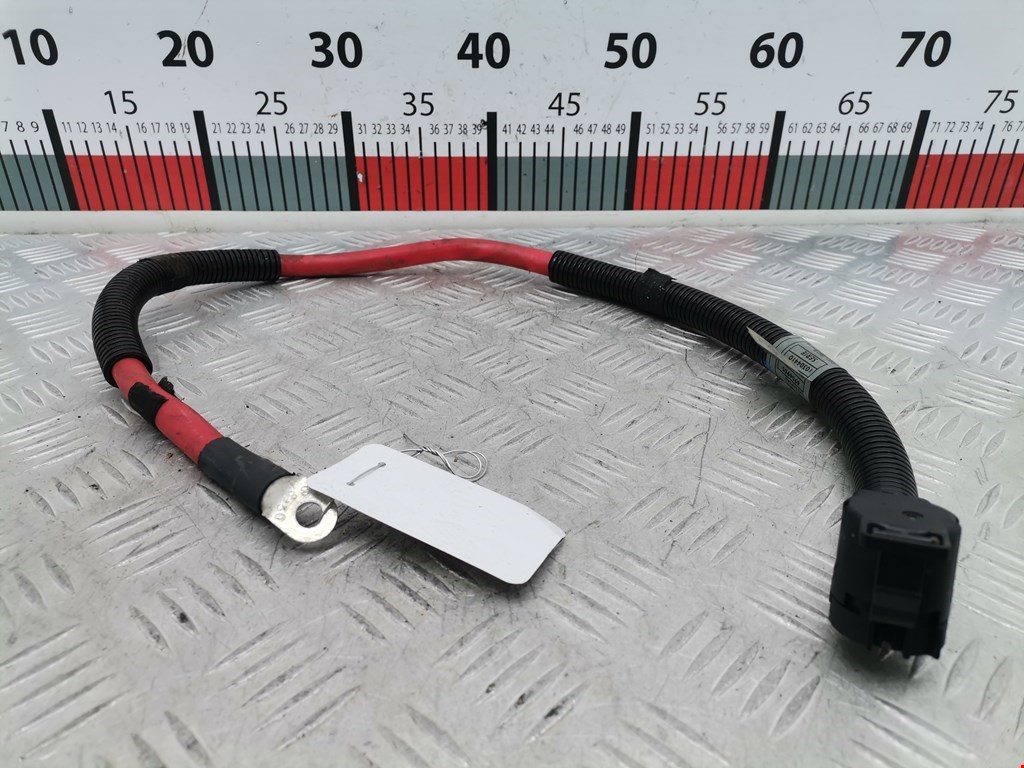 Провод аккумулятора плюсовой BMW 7-Series (E65/E66) (2001-2008)