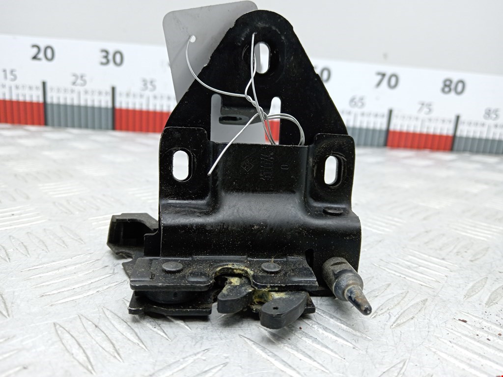 Замок двери распашной правой Opel Vivaro A (2001-2014)