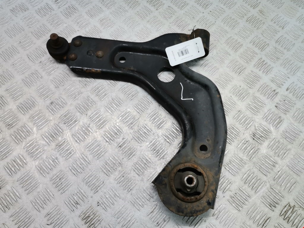 Рычаг передний левый FORD Fiesta 1995-2001