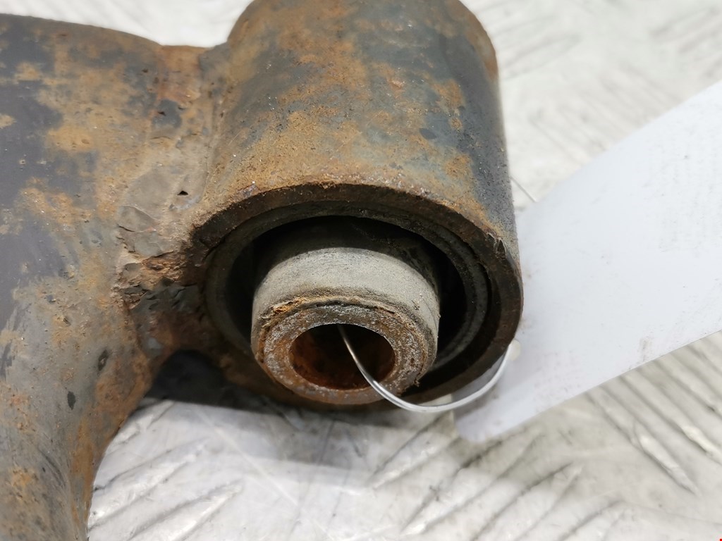 Рычаг передний левый FORD Fiesta 1995-2001