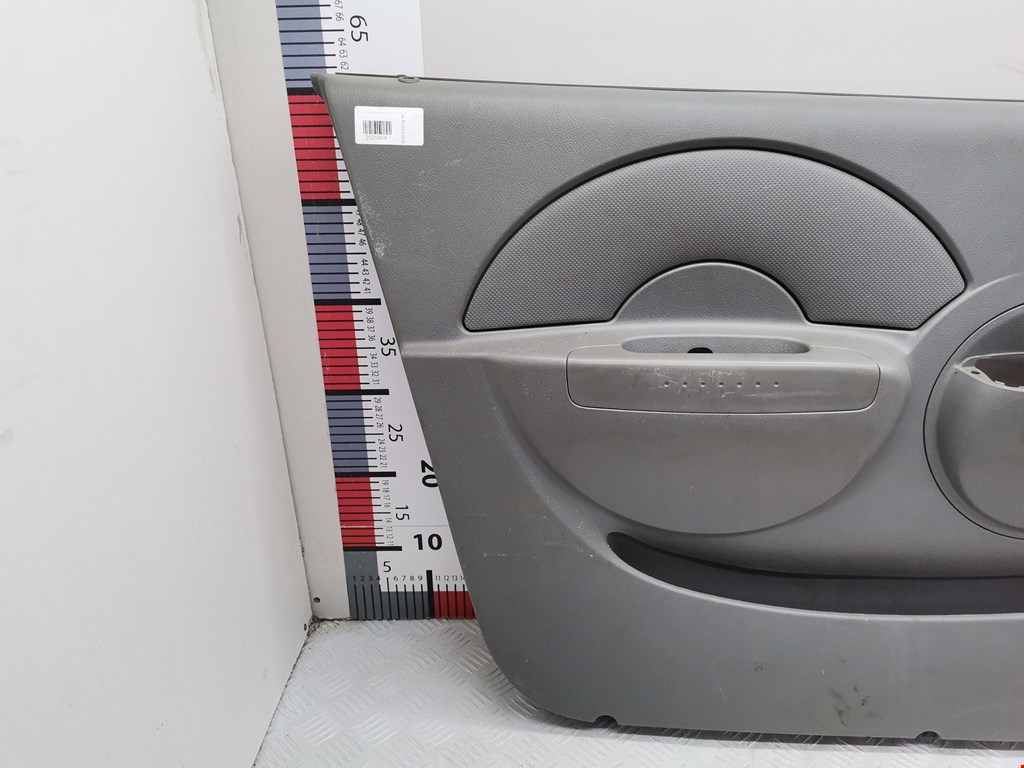 Обшивка двери передняя левая DAEWOO Kalos 2002-2006