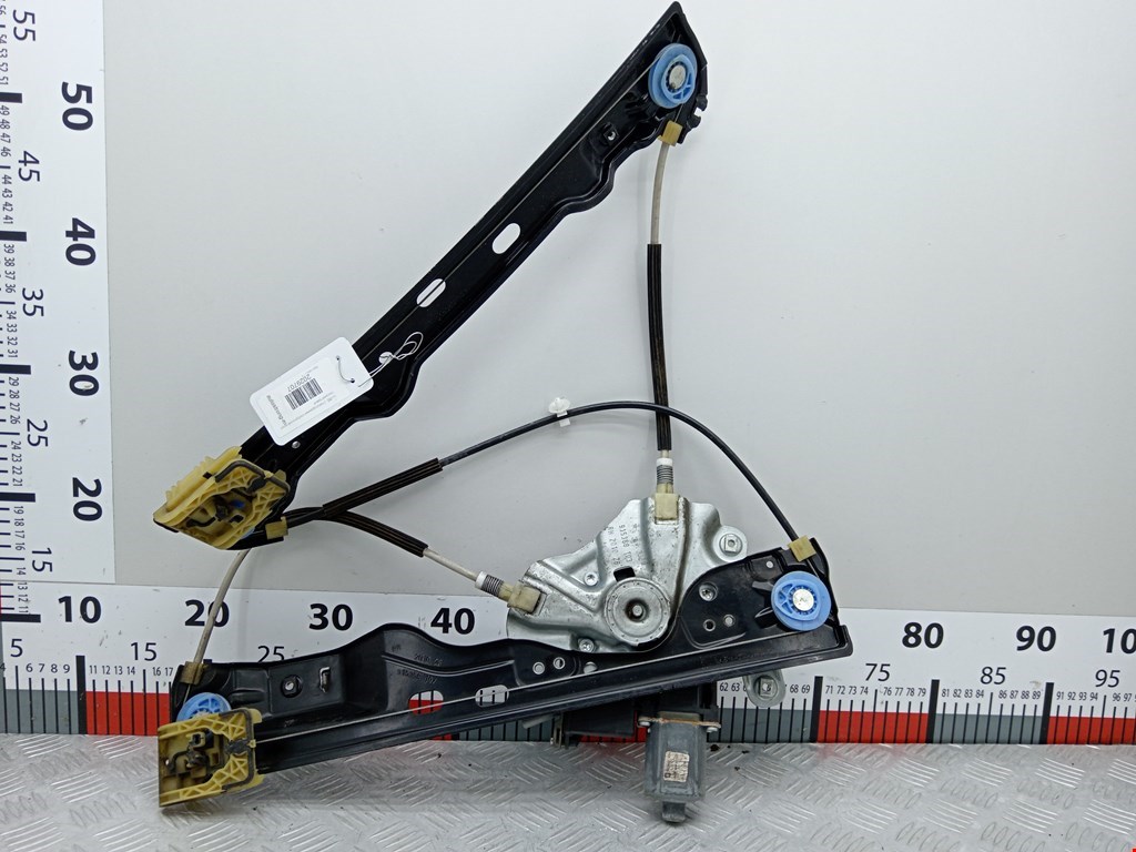 Стеклоподъемник передний правый OPEL Astra J 2009-2017