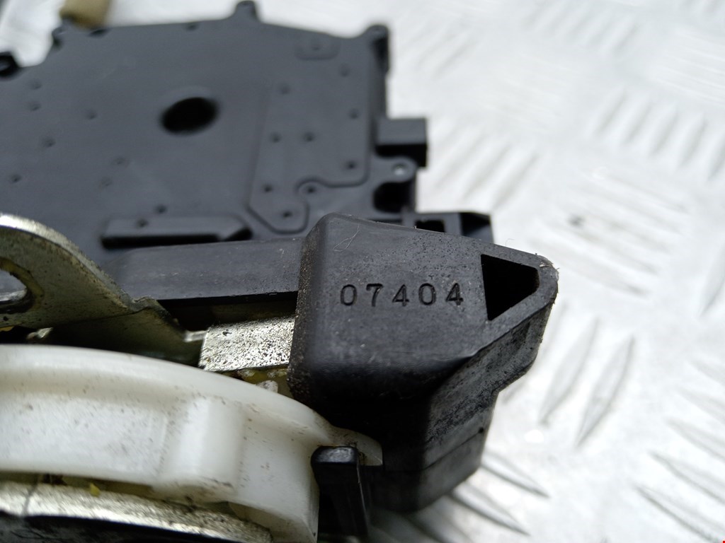 Замок двери передней правой CITROEN C-Crosser 2007-2013