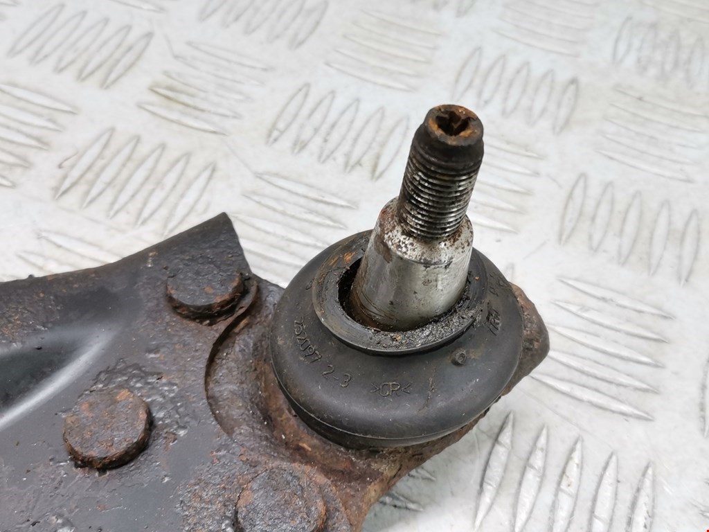 Рычаг передний левый DACIA Duster Duster I 2010-2017