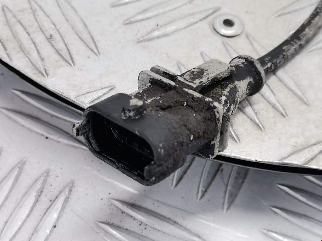 Датчик положения коленвала IVECO EuroCargo II 2003-2008