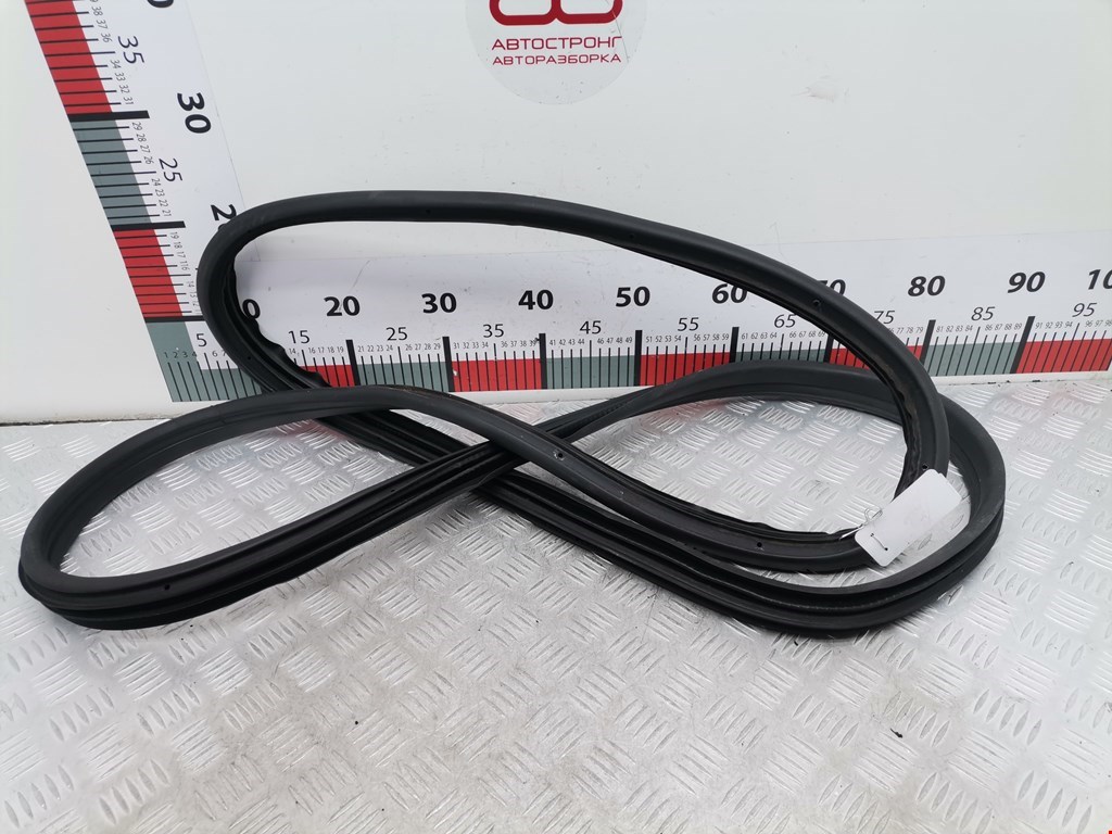 Уплотнитель двери OPEL Astra H/Family 2004-2015