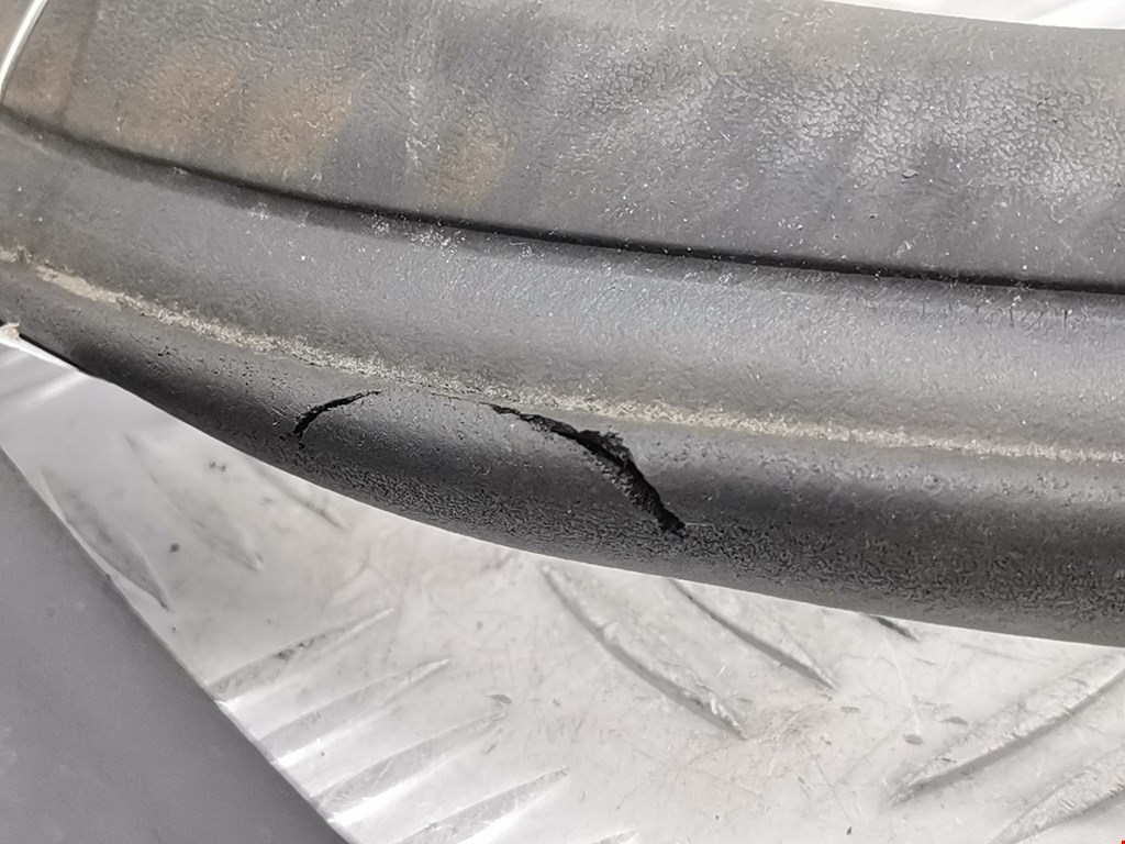 Уплотнитель двери OPEL Astra H/Family 2004-2015