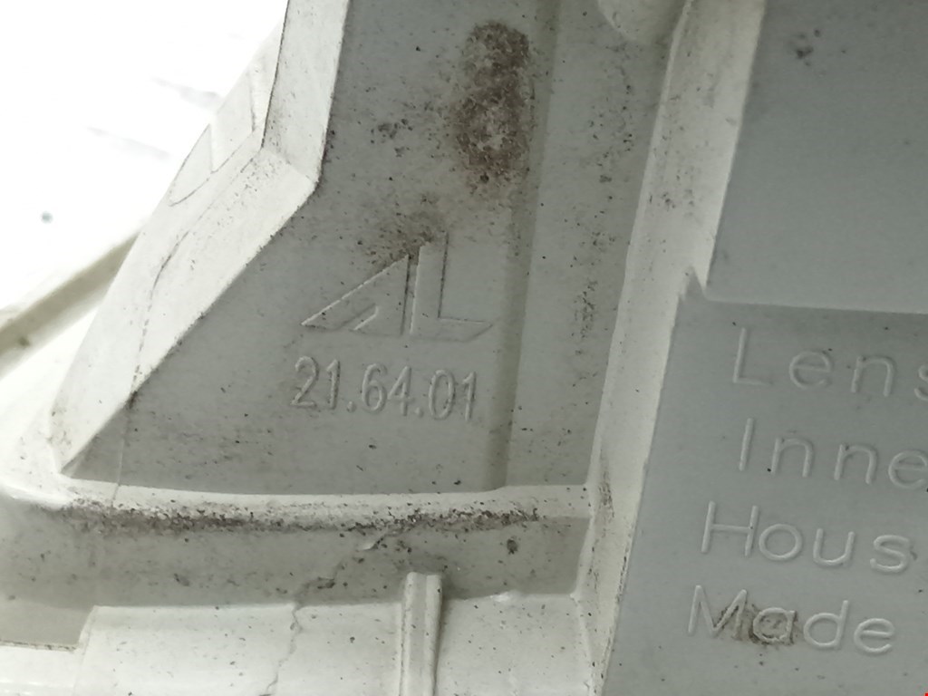 Фонарь задний внутренний левый OPEL Astra J 2009-2017