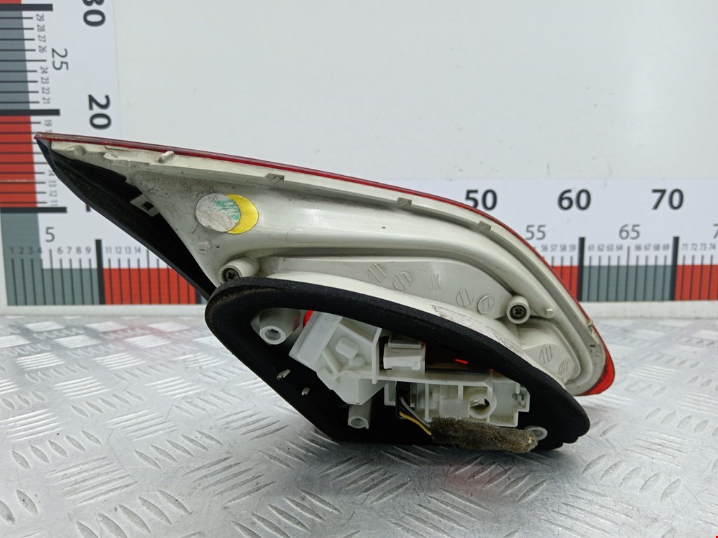 Фонарь задний внутренний правый OPEL Astra J 2009-2017