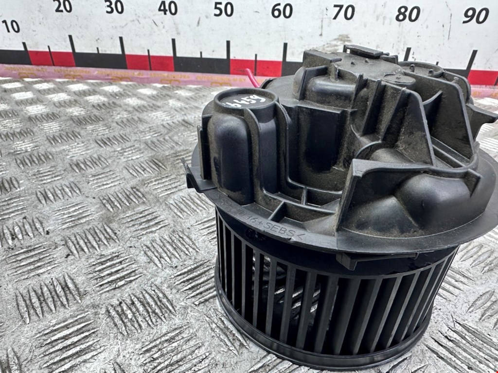 Моторчик (мотор) отопителя салона RENAULT Megane II 2002-2009