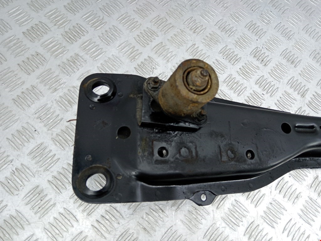 Балка передняя продольная NISSAN Almera Tino 2000-2006