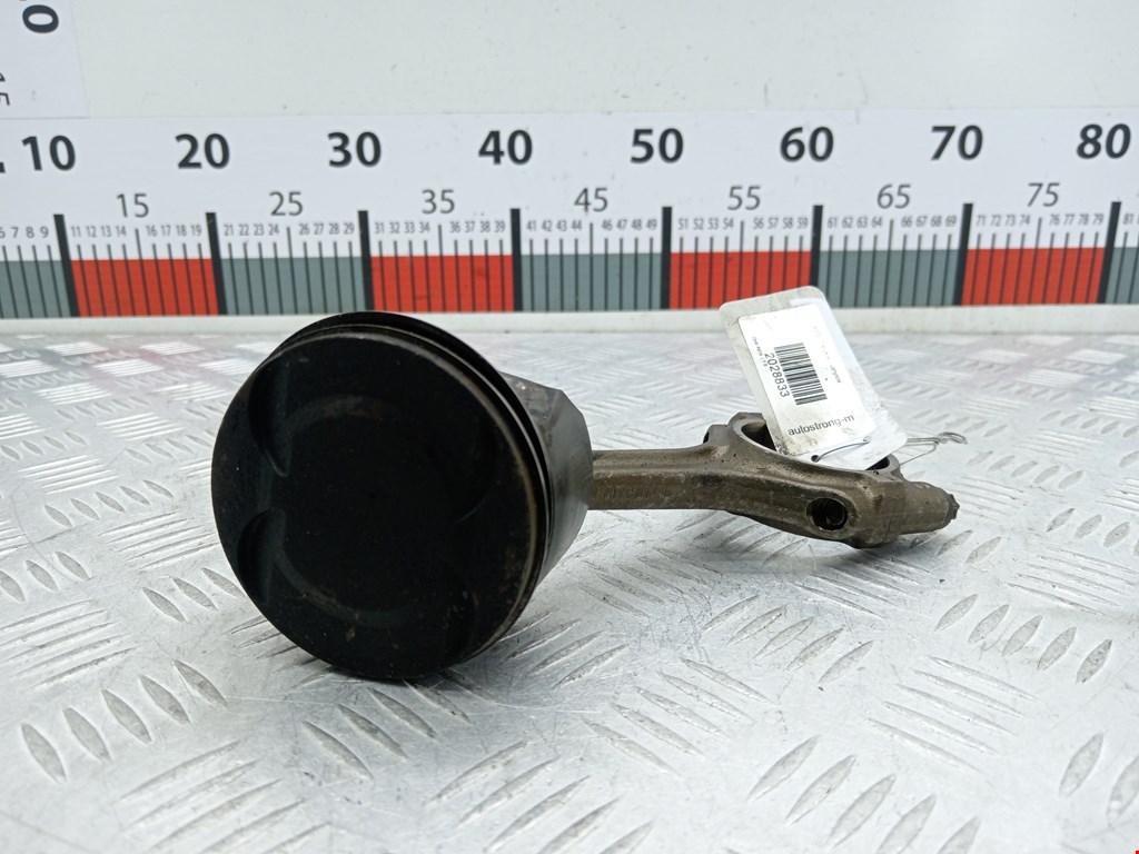 Поршень с шатуном OPEL Astra J 2009-2017